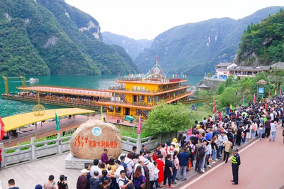 火！“十一”黃金周，807萬游客在宜昌過節！